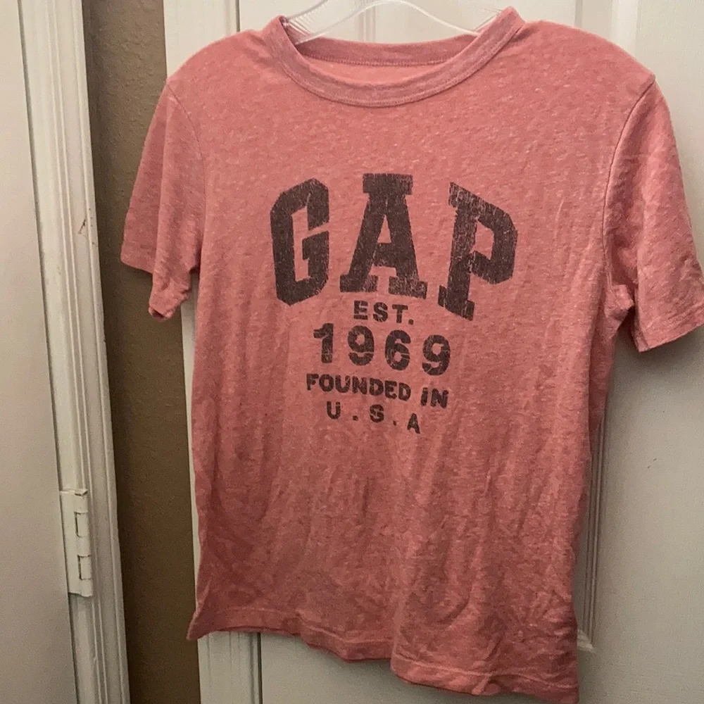 FINAL MARKDOWN Gap slub children’s unisex t shirt large